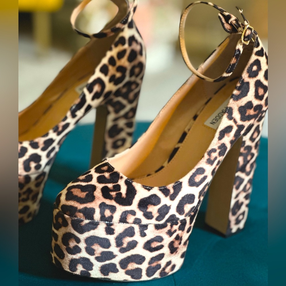 Brand New Steve Madden Leopard Platform Heels!